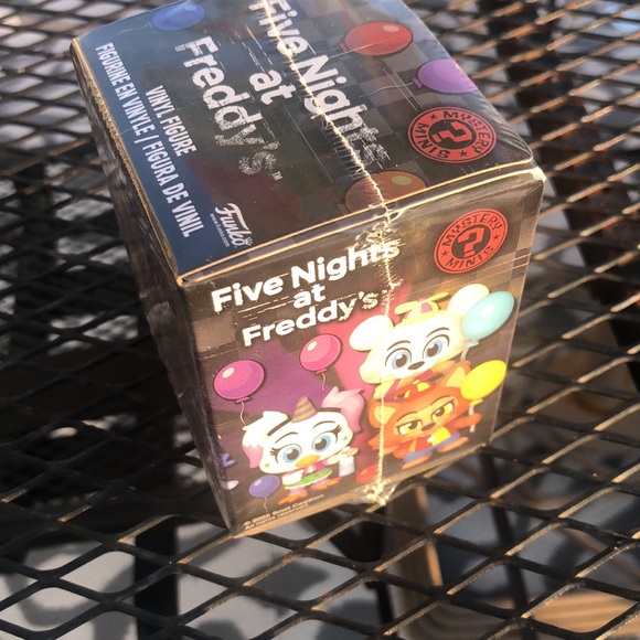 NIB 2pk Mystery Five Nights at Freddy’s & Frenemies - Picture 2 of 4
